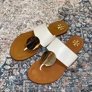 Tory Burch thong sandals flat 6.5
